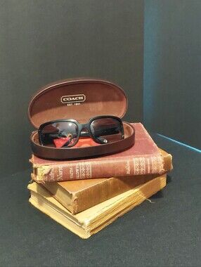COACH SUN GLASSES